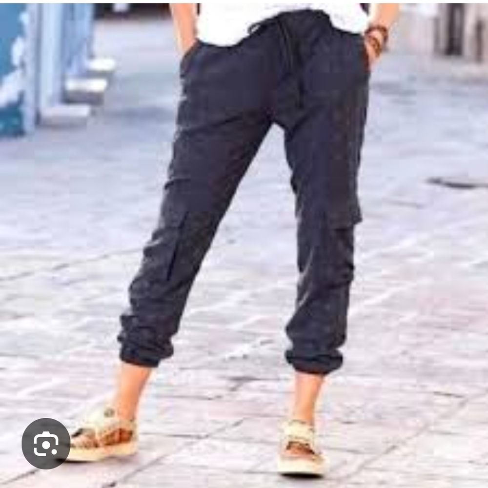 Sundance Katia Eyelet Lace Black Cropped Cargo Joggers Summer Airy